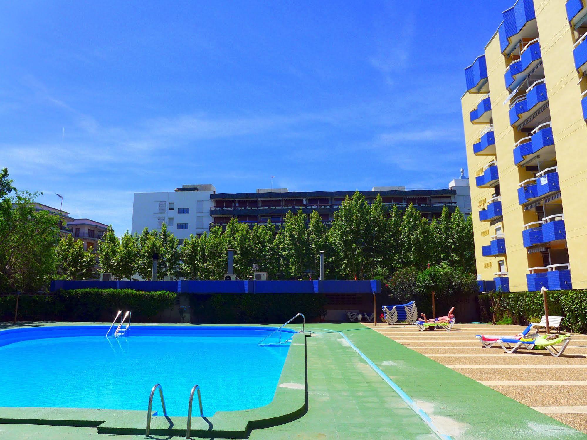 Apartamentos Alboran-Arysal Salou Eksteriør billede